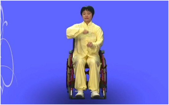 图为：轮椅拍打保健