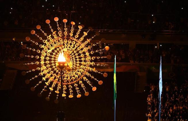 9月7日，主火炬被点燃。当日，第十五届夏季残疾人奥林匹克运动会开幕式在巴西里约热内卢马拉卡纳体育场举行。