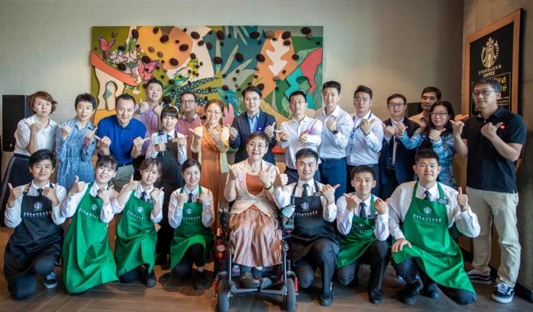 北京市残联相关领导到店祝贺聋人朋友实现就业