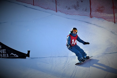 单板滑雪运动员李甜甜