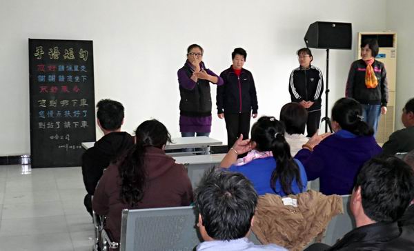 北京市残疾人联合会-丰台区西罗园街道残联对祥龙公交四分公司司售人员开展手语培训