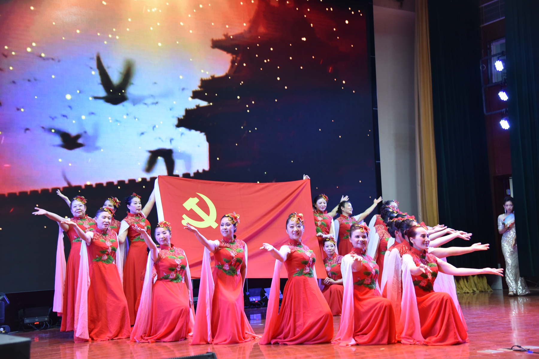 北京市残疾人联合会-大兴区举办第三十一次全国助残日文艺汇演