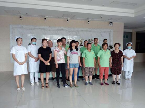 北京市残疾人联合会-大兴区采育镇温馨家园组织残疾人免费体检活动
