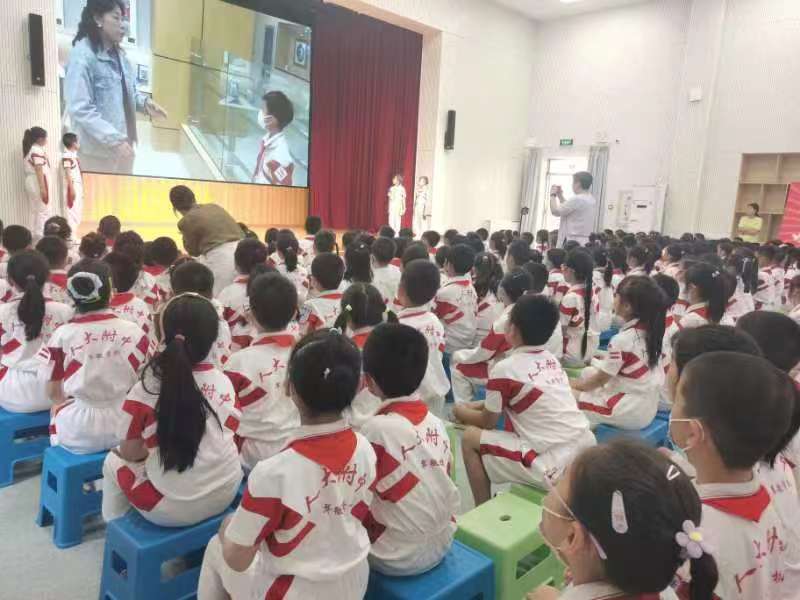 图为会议现场