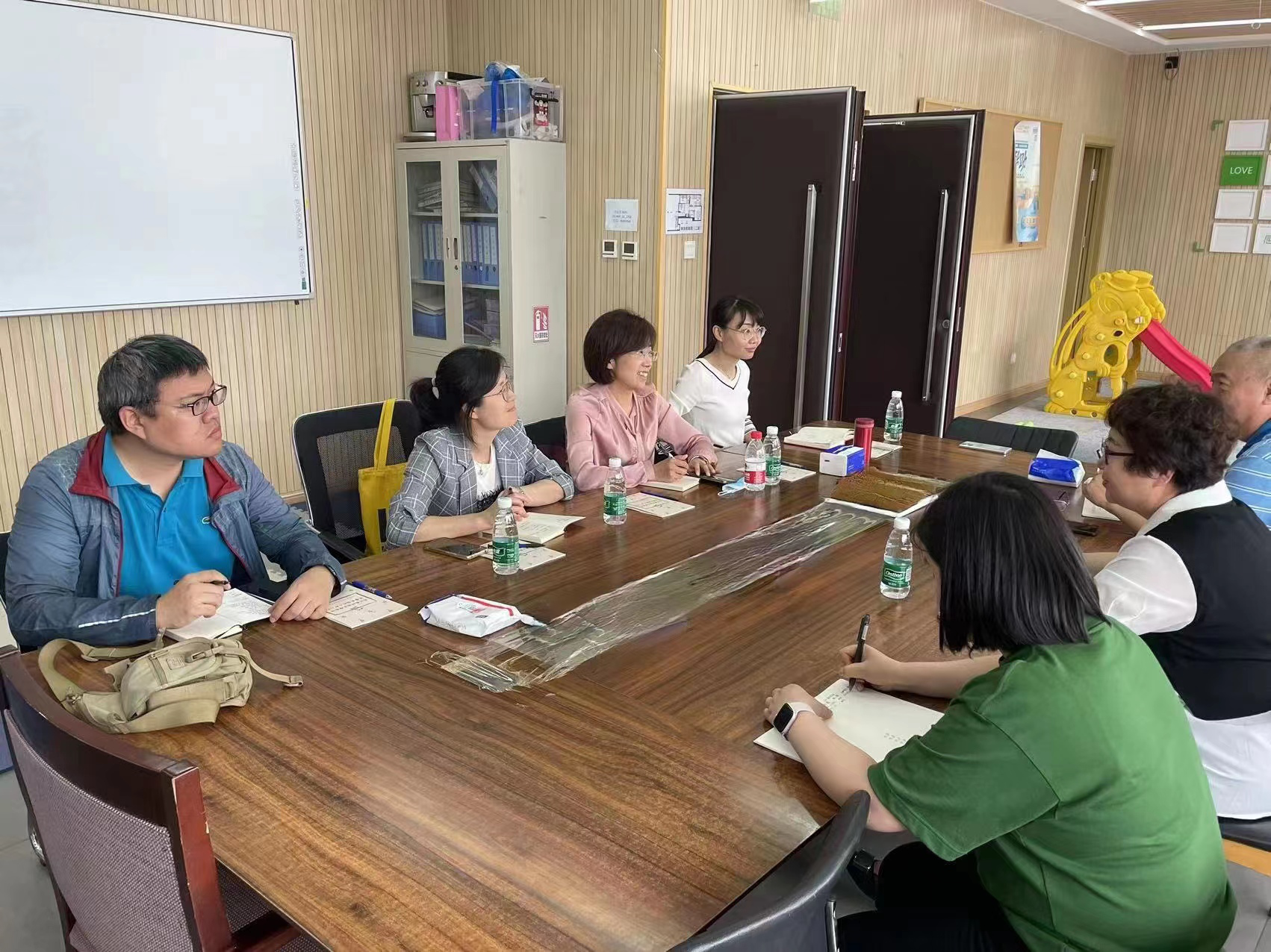 北京市残疾人联合会-示范中心对儿童康复服务和“老残双养” 深入开展系列调研