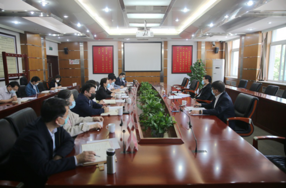 北京市残疾人联合会-北京市副市长杨晋柏到市残联调研并召开座谈会