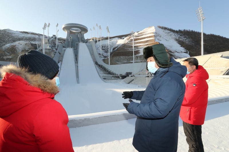 习近平在北京河北考察并主持召开北京2022年冬奥会和冬残奥会筹办工作汇报会时强调 坚定信心奋发有为精益求精战胜困难