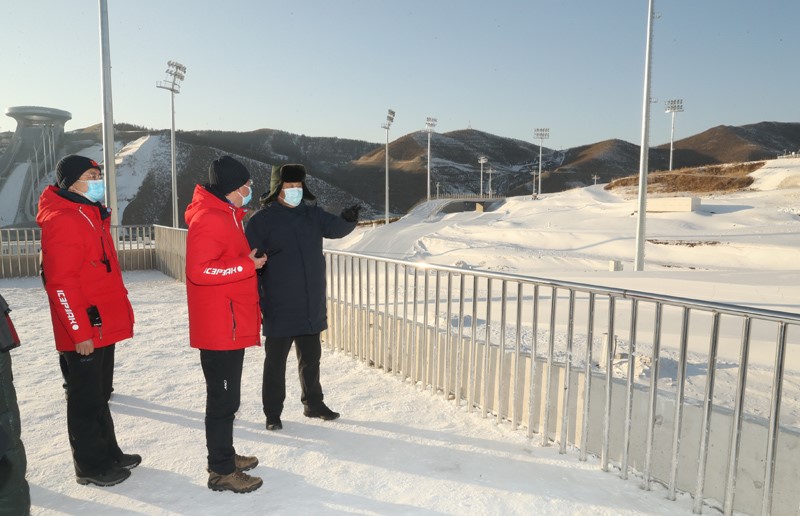 习近平在北京河北考察并主持召开北京2022年冬奥会和冬残奥会筹办工作汇报会时强调 坚定信心奋发有为精益求精战胜困难