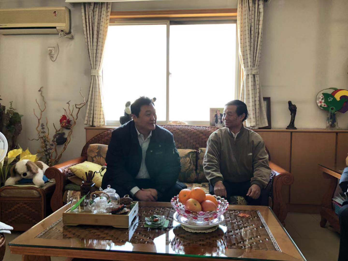 市残联党组书记郭旭升同志走访慰问退休老同志