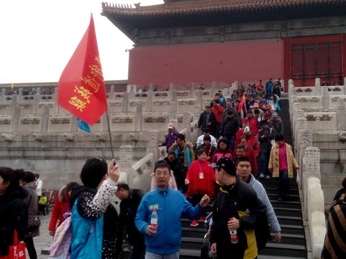图为参观现场