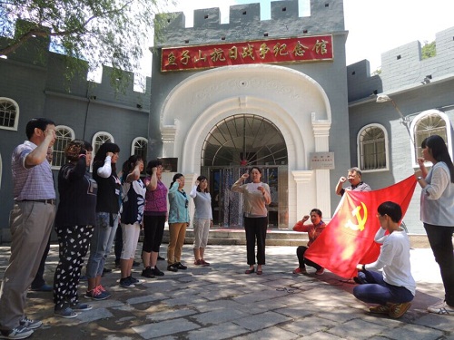 图为活动现场