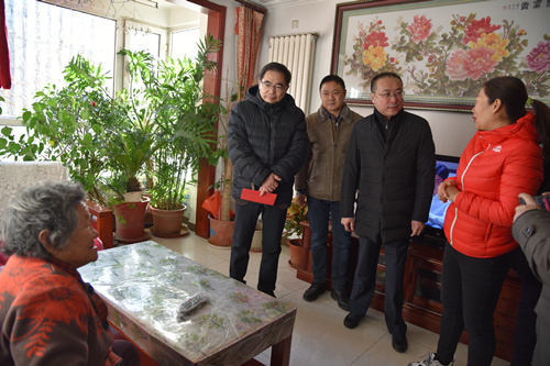 董连民慰问