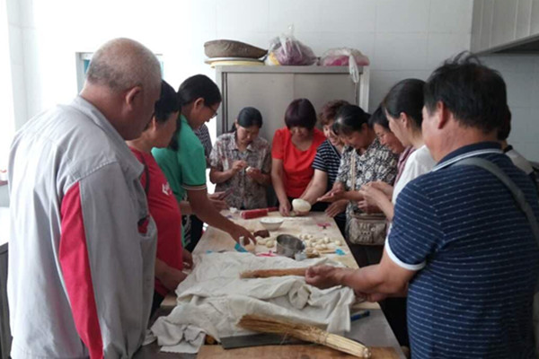 图为活动现场